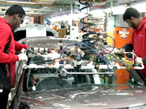 Picture: www.amwu.org.au, AMWU members working in Toyota`s Altona assembly plant.