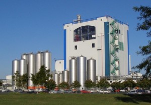 Milk powder processing plant at Fonterra's Waitoa Dairy Factory, New Zealand Image credit: flickr User: Grey Albatross