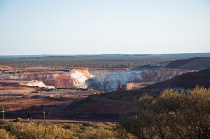 Open cast gold mine, Mount Magnet, Western Australia Image credit: flickr User:  PhillipC