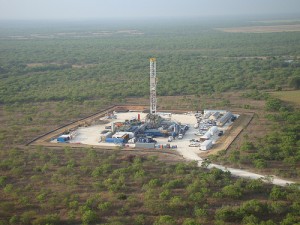 Drilling in Eagle Ford, US Image credit: flickr User:  Marathon Oil