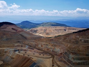 Gold mine Image credit: flickr User: Ethan Beute