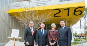 Woodside CEO Peter Coleman, WA Premier the Hon. Colin Barnett, Curtin Vice Chancellor Professor Deborah Terry and Senior Vice President of Cisco Asia Pacific, Mr Irving Tan at the CIIC launch. Image credit: Curtin University website