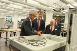 The Hon. Malcolm Turnbull and Len Ainsworth tour the new Ainsworth Building and lab spaces (Credit: Grant Turner)