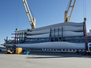 The first shipment of wind turbines destined for White Rock Wind Farm Image credit: www.whiterockwindfarm.com