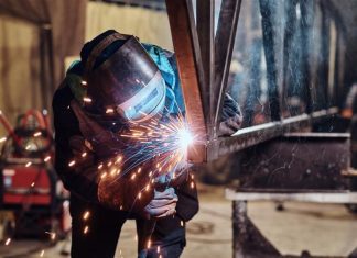 Small metal fabricator implements ERP software before even renting a warehouse