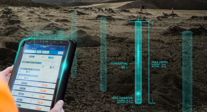 The-Orica-BlastIQ™-Mobile-interface-on-bench--(Visualisation)