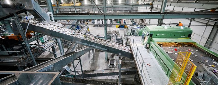 Advanced Circular Polymers conveyer 1400 x 548