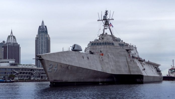 USS-Oakland-LCS-24