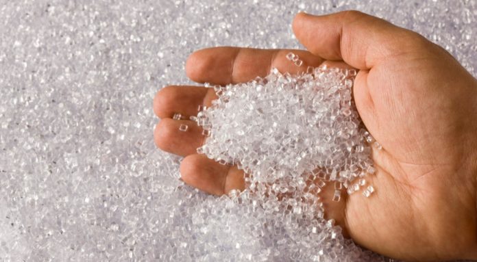 Clear_pellets_hand