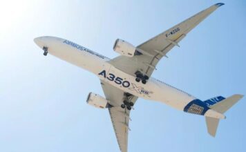 Qantas places order for new aircraft from Airbus, Boeing