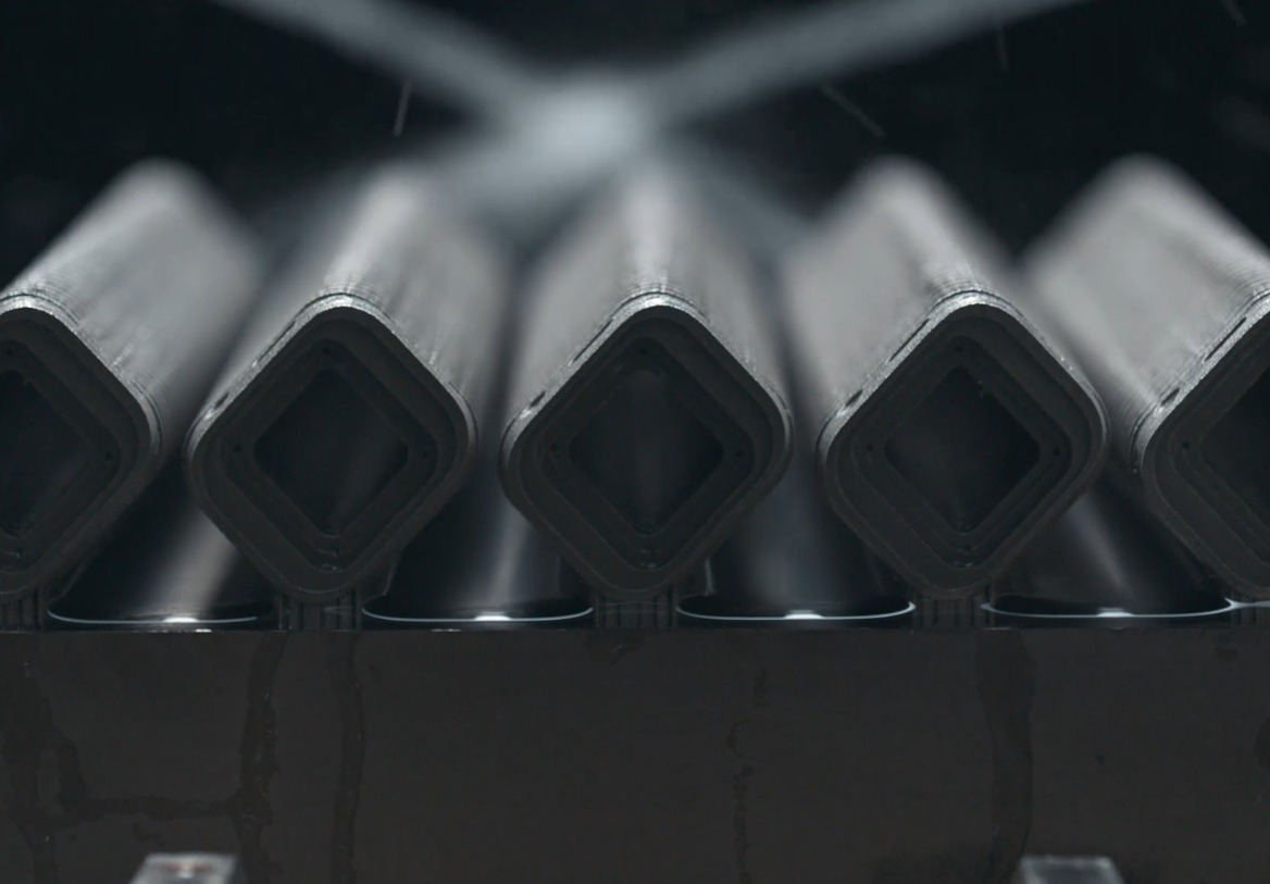 Titanium Casing Apple advances manufacturing with large-scale 3D-printed titanium ...